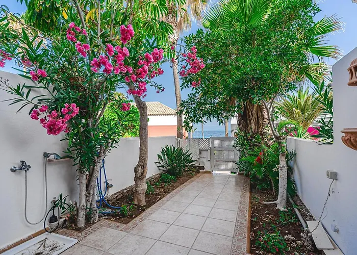 Townhouse Parque Santiago 2 *